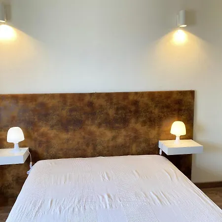 Apartment Charming With Sea View In - 70 M²