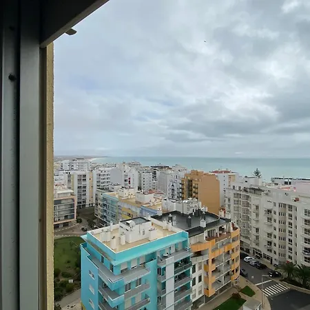 Charming With Sea View In - 70 M² דירה Armação de Pêra