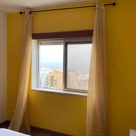 Charming With Sea View In - 70 M² Armação de Pêra