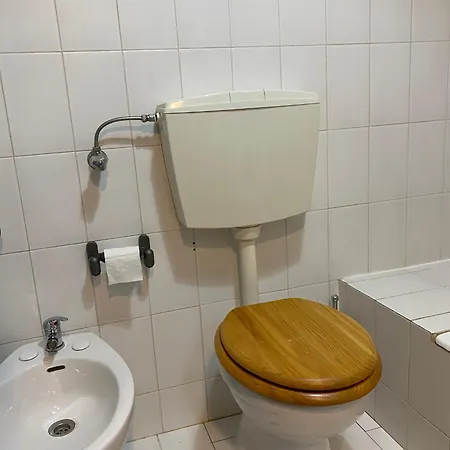 Charming With Sea View In - 70 M² דירה