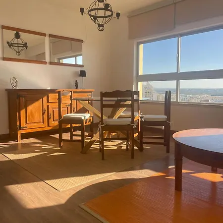 דירה Charming With Sea View In - 70 M² *