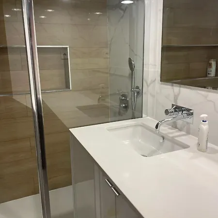 Charming With Sea View In - 70 M² アパート *